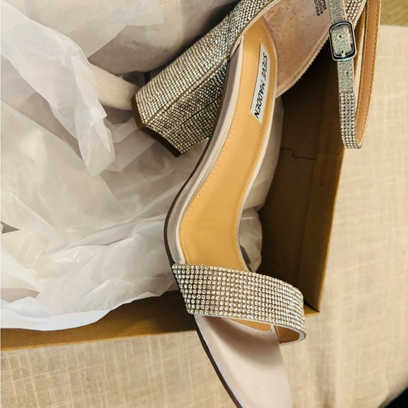 Steve Madden Glittering Silver Heels - Picture 1 of 2